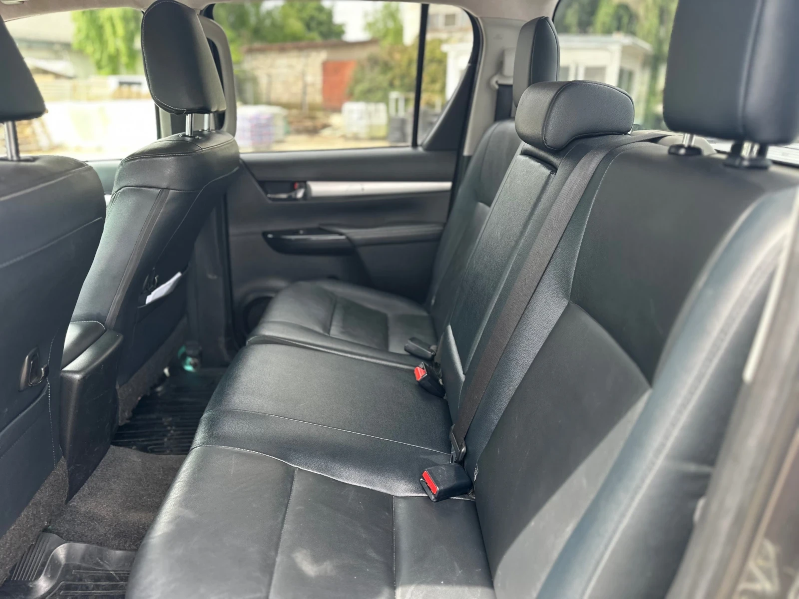 Toyota Hilux 2.4 automatic  - изображение 10