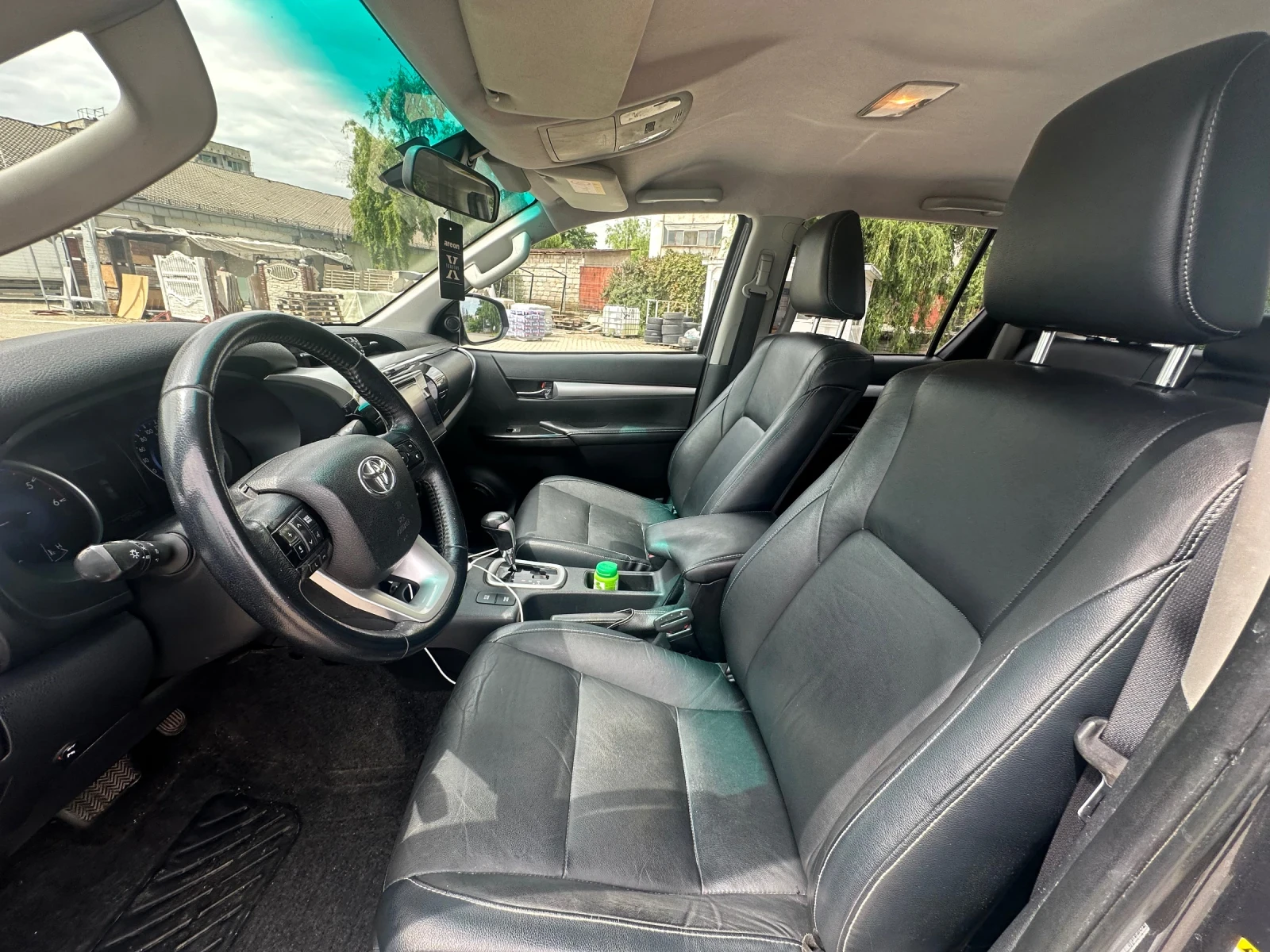 Toyota Hilux 2.4 automatic  - изображение 8