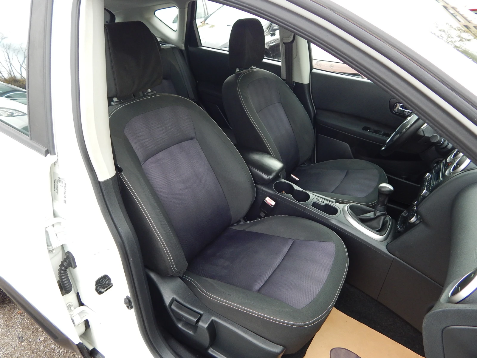 Nissan Qashqai 1.6i* BRC* 163000.*  | Mobile.bg   17