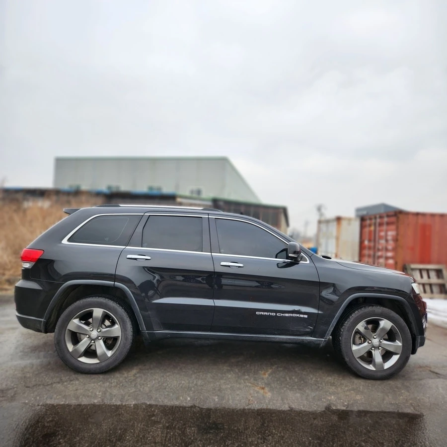 Jeep Grand cherokee 3.6 LIMITED| ПОДГРЕВ/ОБДУХ| ПАНОРАМА| ОЧАКВАН ВНОС, снимка 3 - Автомобили и джипове - 53774881