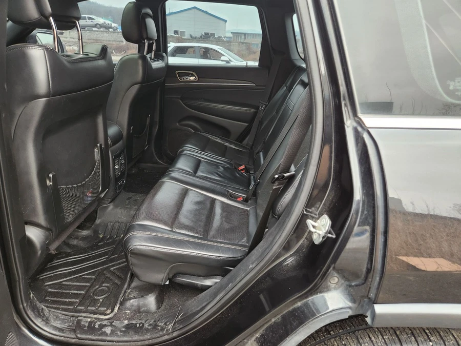 Jeep Grand cherokee 3.6 LIMITED| ПОДГРЕВ/ОБДУХ| ПАНОРАМА| ОЧАКВАН ВНОС, снимка 10 - Автомобили и джипове - 53774881