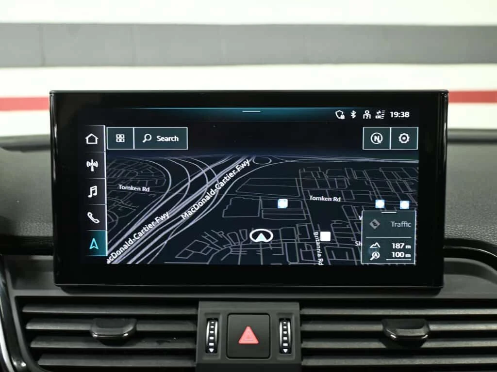 Audi Q5 * Progressiv S Line No Accident Sport Black Optics, снимка 15 - Автомобили и джипове - 54083181