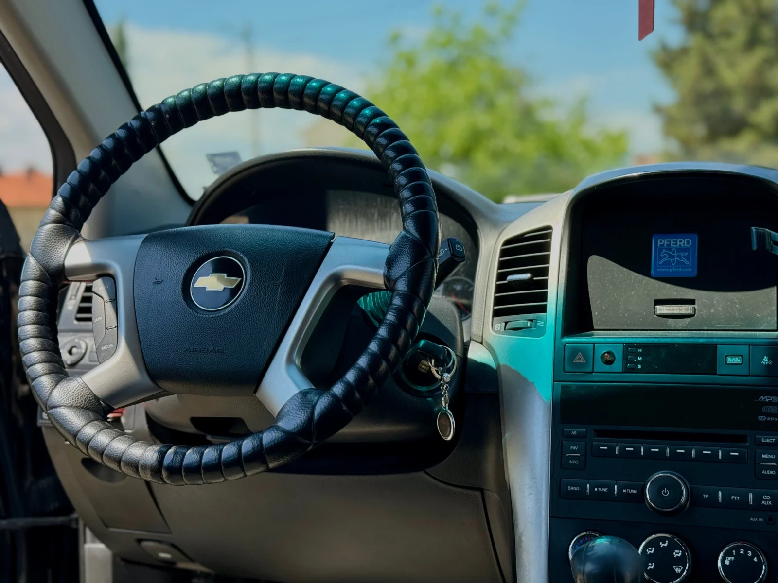 Chevrolet Captiva, снимка 12 - Автомобили и джипове - 54598252