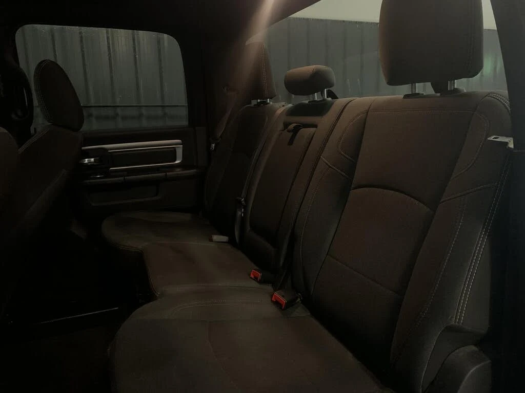 Dodge RAM 1500 Classic Warlock Crew Cab 4WD* 5.7 HEMI* , снимка 11 - Автомобили и джипове - 55437435