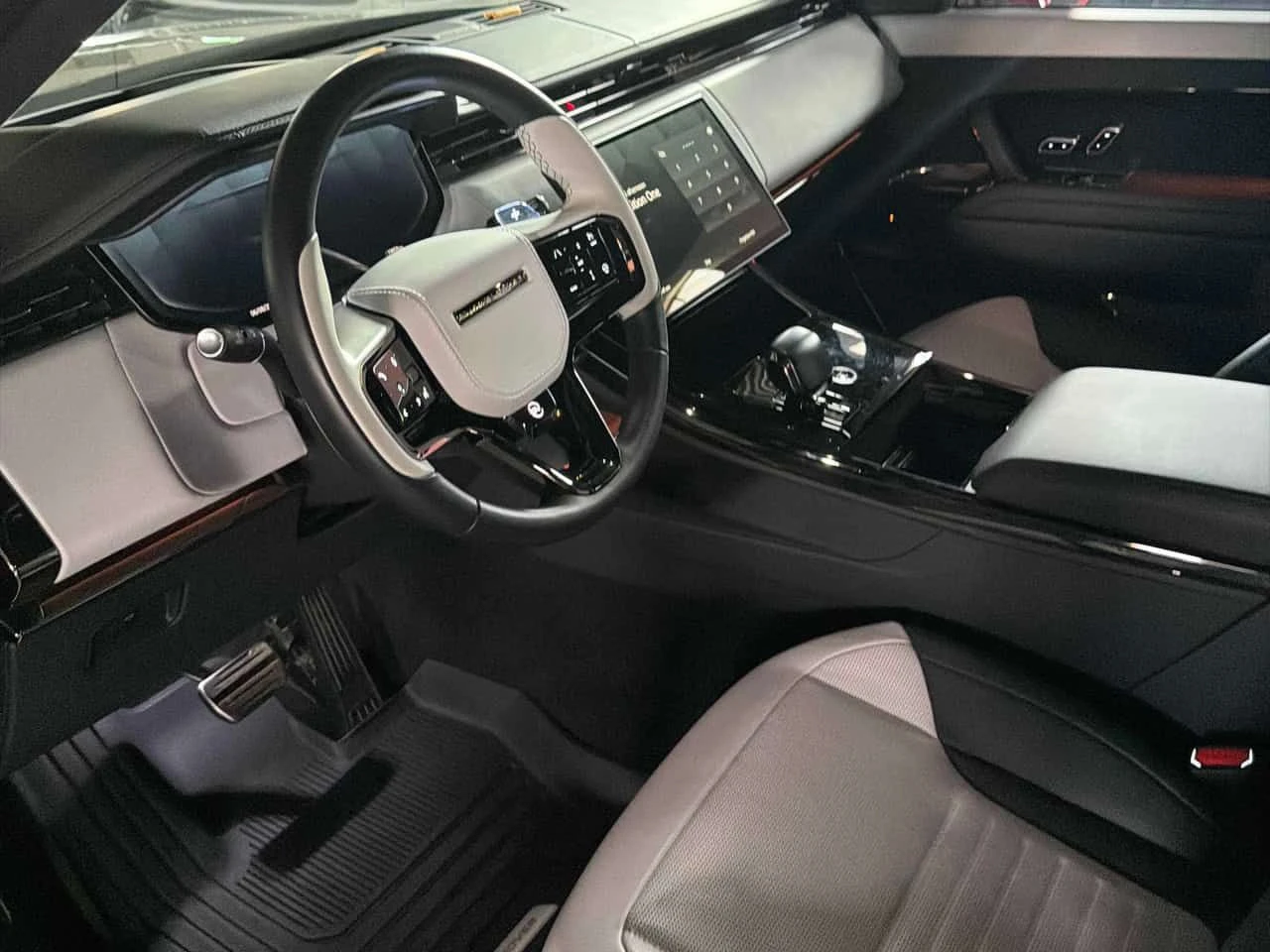 Land Rover Range Rover Sport * SV Edition One * CARFAX * ЦЕНА ДО БГ, снимка 7 - Автомобили и джипове - 55696797
