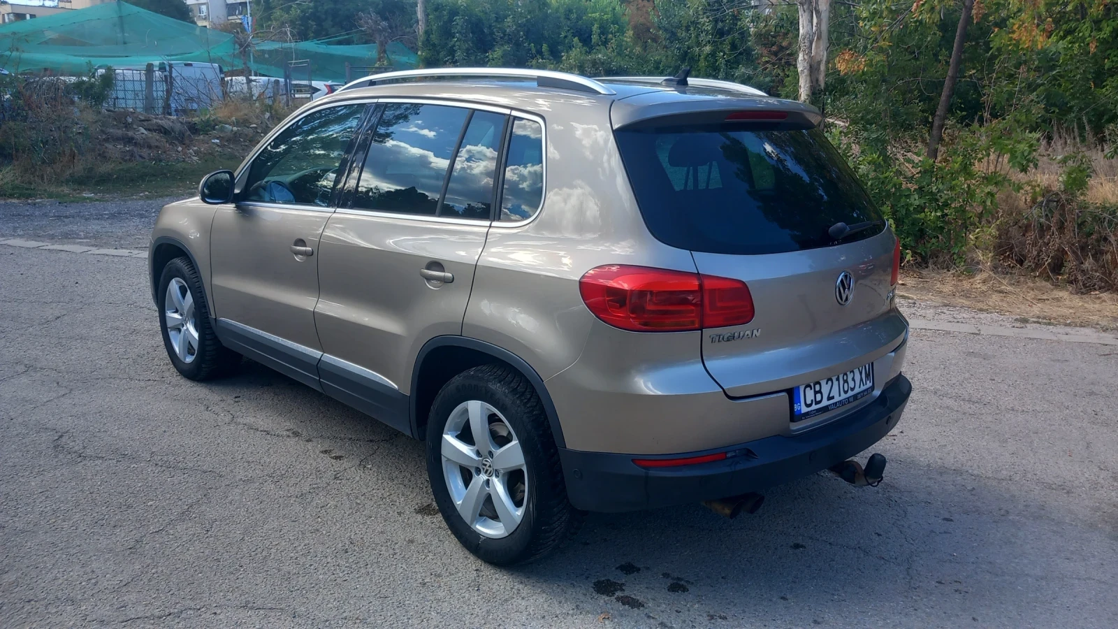 VW Tiguan 2.0 TDI 4MOTION, снимка 7 - Автомобили и джипове - 55951763