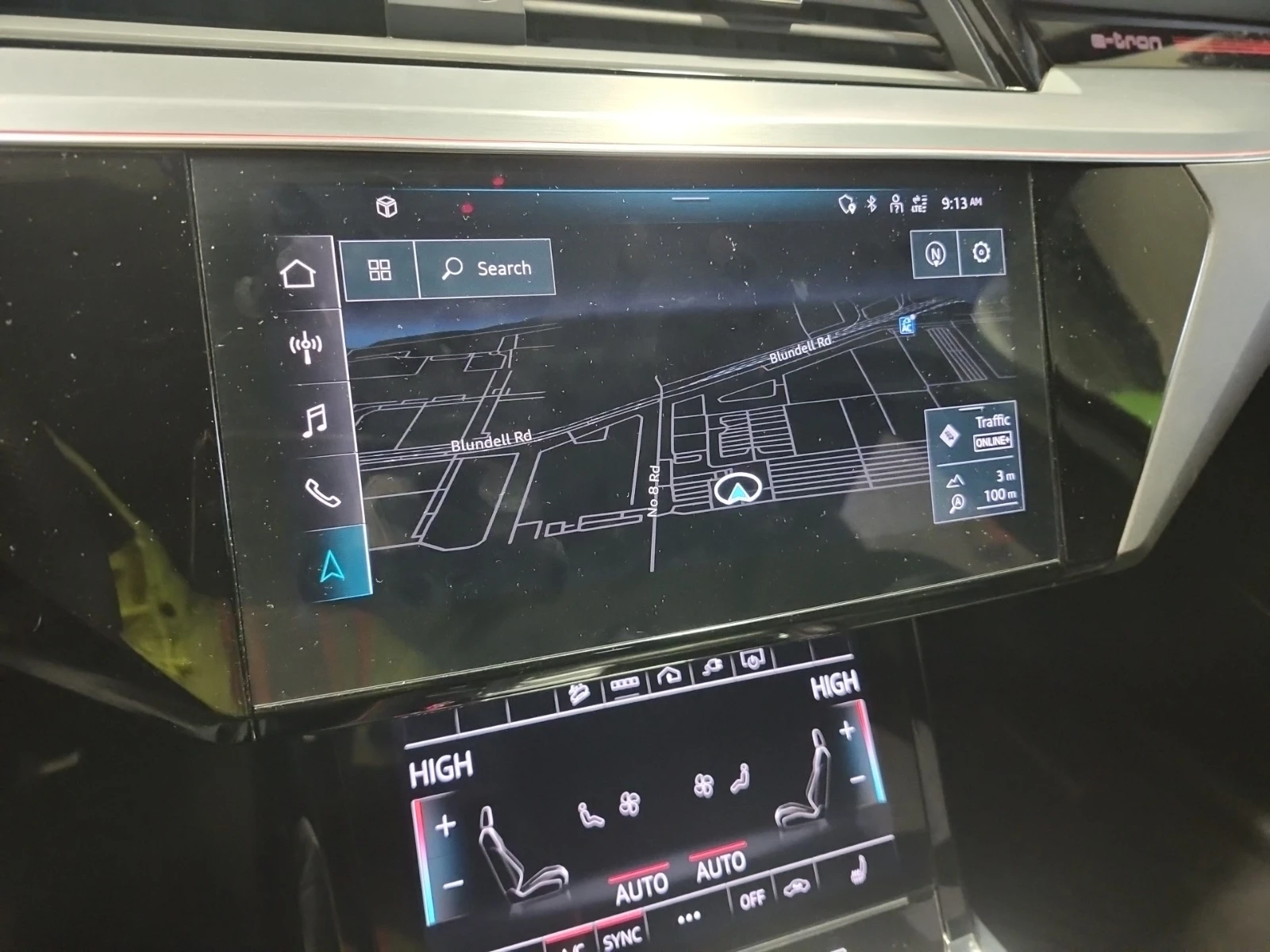 Audi SQ8 e-tron QUATTRO, снимка 10 - Автомобили и джипове - 56422413