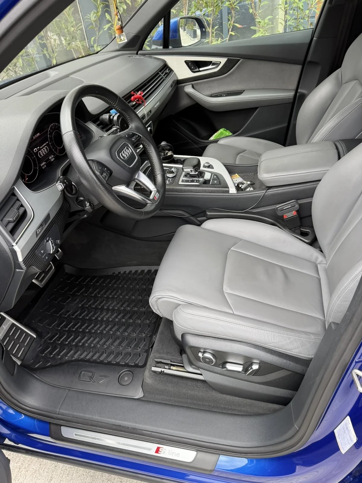 Audi Q7 S line, снимка 7 - Автомобили и джипове - 56690747