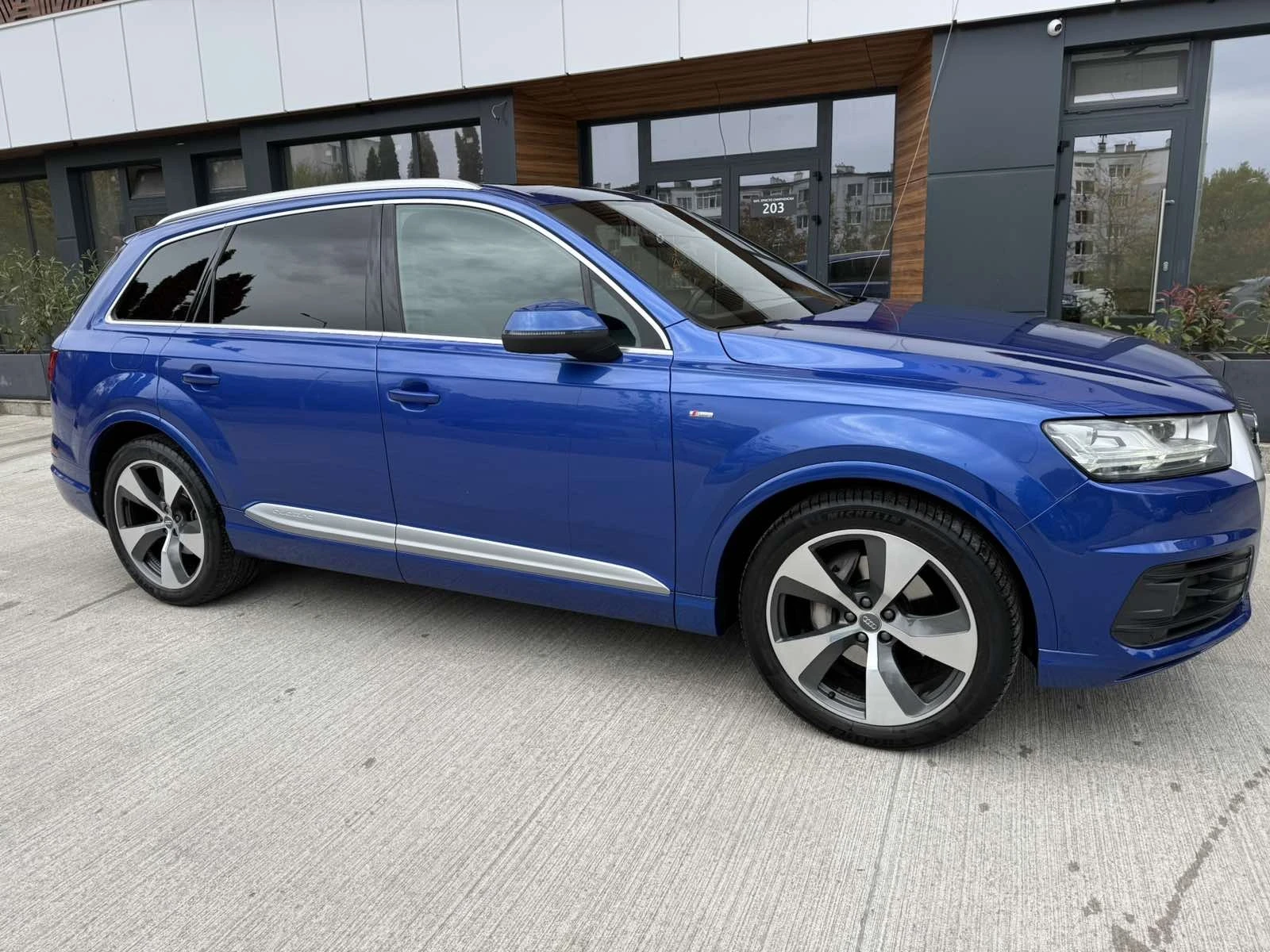 Audi Q7 S line, снимка 8 - Автомобили и джипове - 56690747