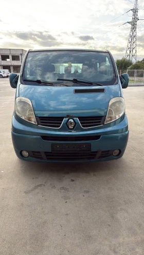 ������ Renault Trafic