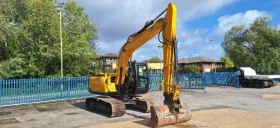   JCB