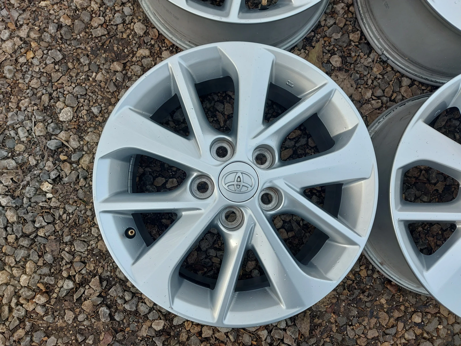 ������ �� Toyota Auris | Mobile.bg � ����������� 3