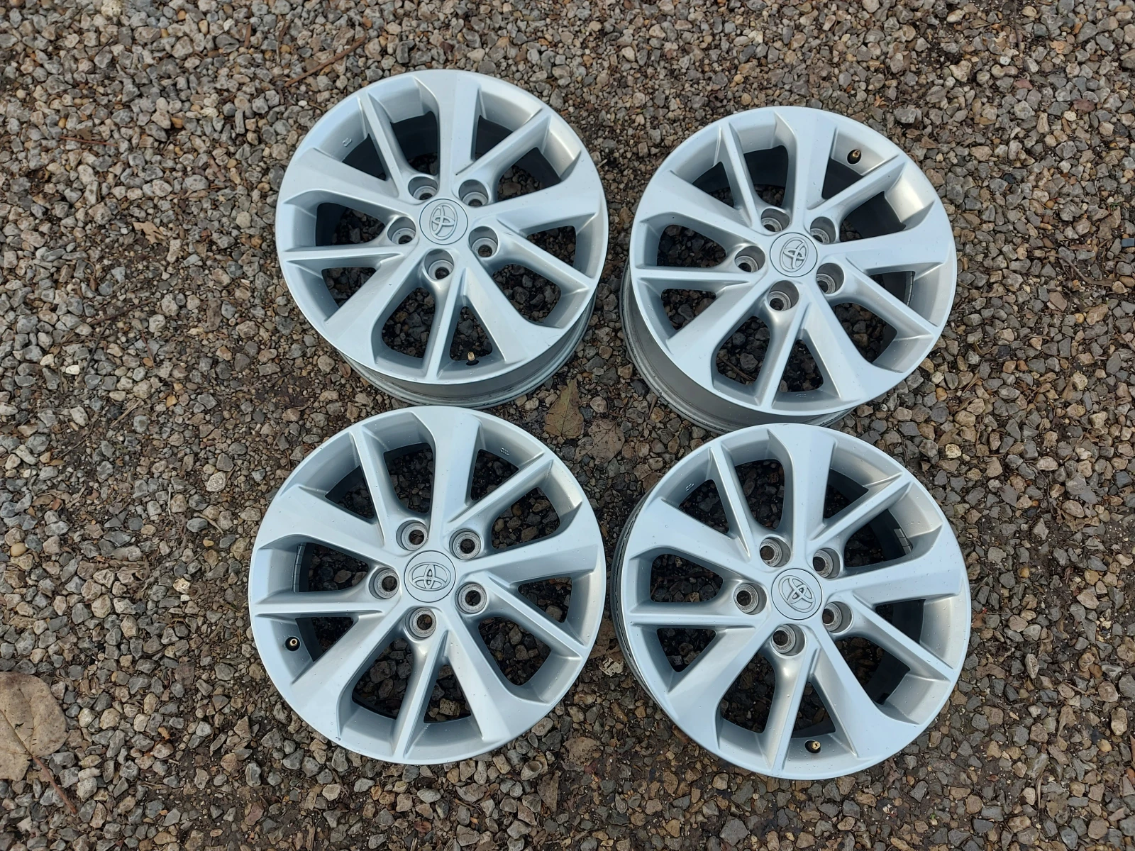 ������ �� Toyota Auris | Mobile.bg � ����������� 1