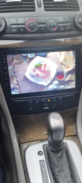 Mercedes-Benz E 220 Авангард, снимка 11