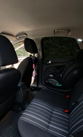 Ford Focus 1.6 101 кс , снимка 10