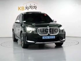 BMW iX * XDRIVE * 360 * ДИСТРОНИК * СЛЕДЕНЕ НА ЛЕНТИ, снимка 2