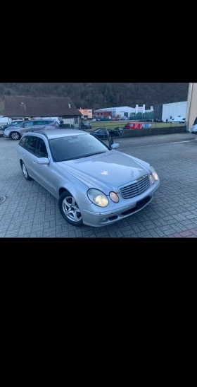 Снимка Mercedes-Benz E 320