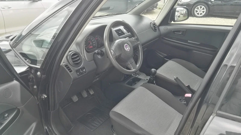 Fiat Sedici 1.6i 4x4, снимка 9 - Автомобили и джипове - 47799432