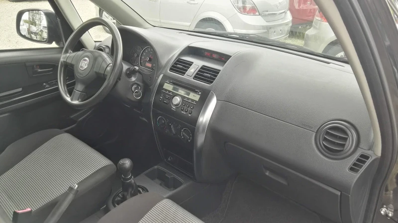 Fiat Sedici 1.6i 4x4, снимка 11 - Автомобили и джипове - 47799432