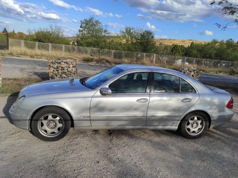 Mercedes-Benz E 200 E 200 ГАЗ, АВТОМАТ, снимка 4 - Автомобили и джипове - 47241069