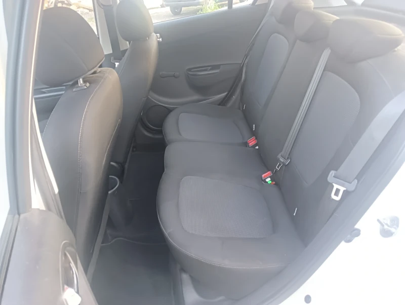 Hyundai I20 1.25, снимка 9 - Автомобили и джипове - 47273049