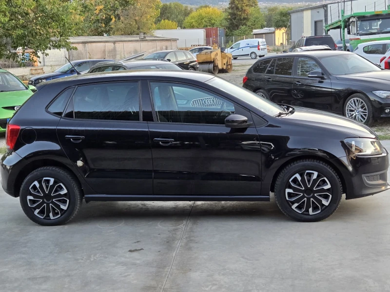 VW Polo 1.6TDI / Обслужено / Евро 5В, снимка 8 - Автомобили и джипове - 47369540