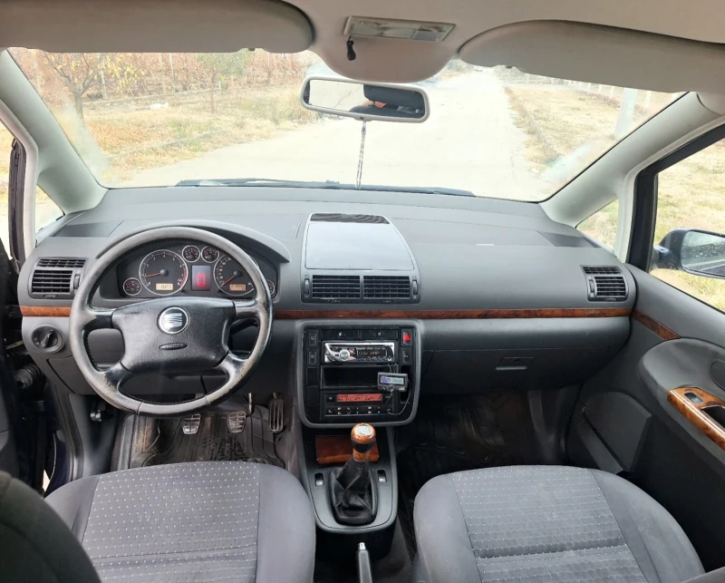 Seat Alhambra 1.8T БЕНЗИН 150КС , снимка 11 - Автомобили и джипове - 48337201