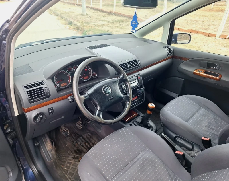 Seat Alhambra 1.8T БЕНЗИН 150КС , снимка 9 - Автомобили и джипове - 48337201