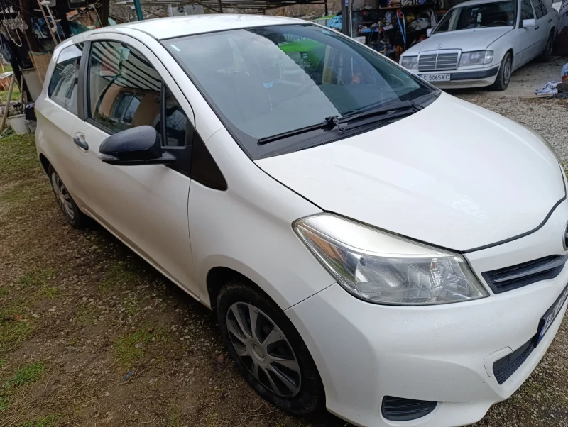 Toyota Yaris, снимка 8 - Автомобили и джипове - 48364417