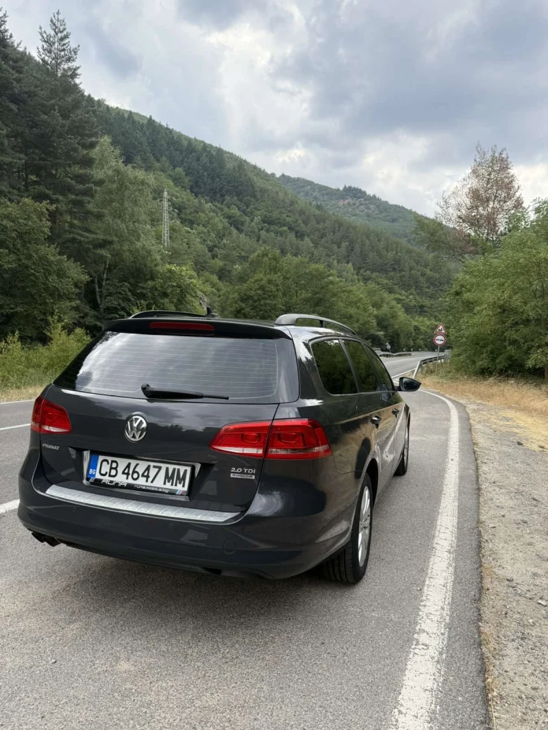 VW Passat 2.0 TDI, снимка 5 - Автомобили и джипове - 51053329