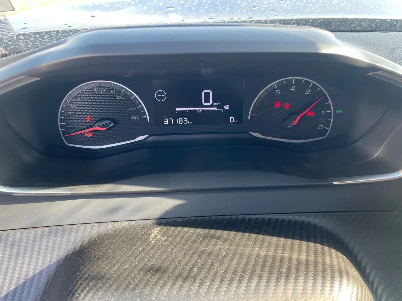 Peugeot 2008 1.2 PureTech 101, снимка 11 - Автомобили и джипове - 51709137