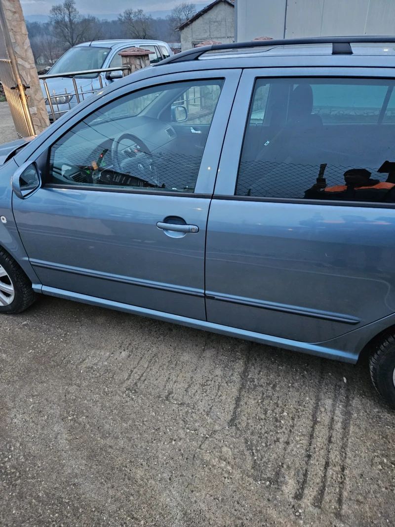 Skoda Fabia, снимка 8 - Автомобили и джипове - 53236343