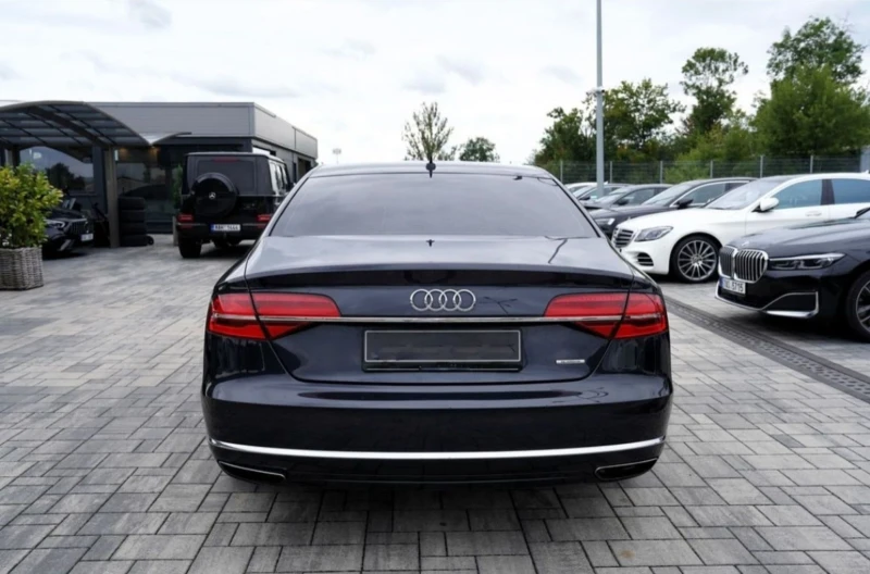 Audi A8 3.0 TDI Quattro/LED Matrix/DISTR/TIPTR, снимка 4 - Автомобили и джипове - 53281081