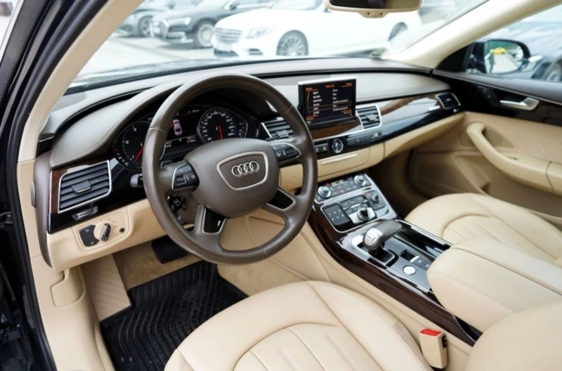 Audi A8 3.0 TDI Quattro/LED Matrix/DISTR/TIPTR, снимка 8 - Автомобили и джипове - 53281081