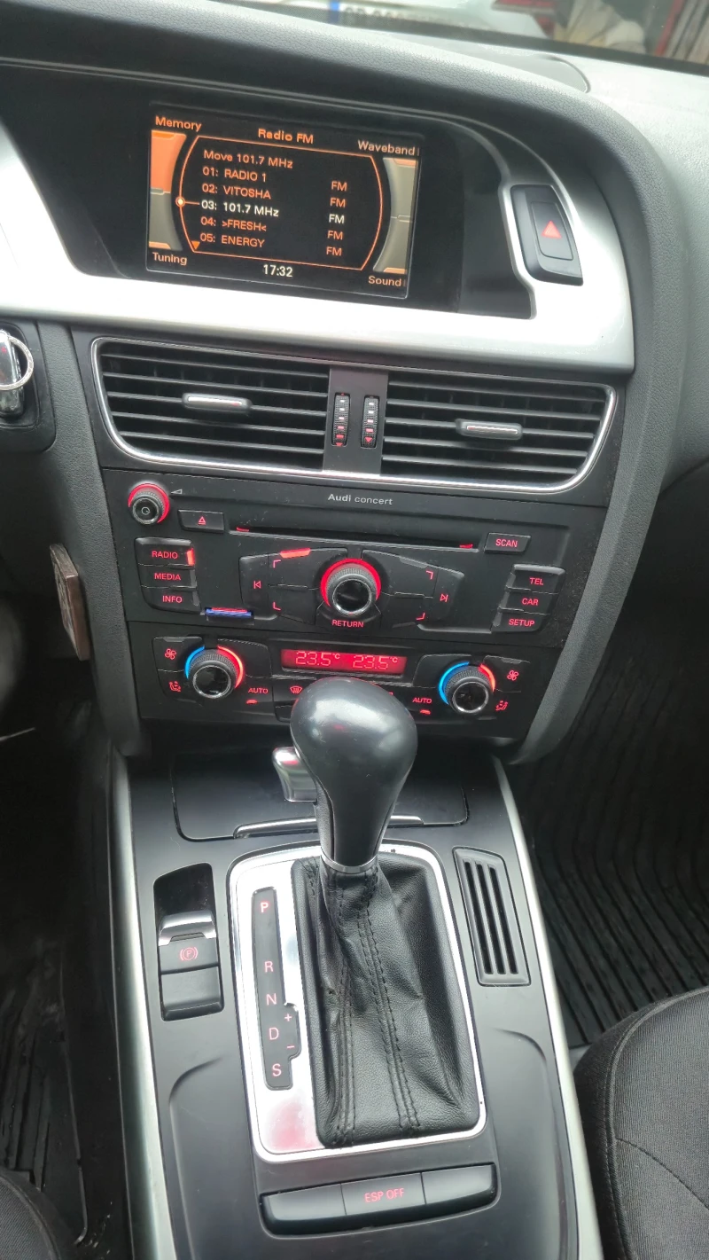 Audi A4 2.0 TDI Единствен Собственик, снимка 9 - Автомобили и джипове - 53478353