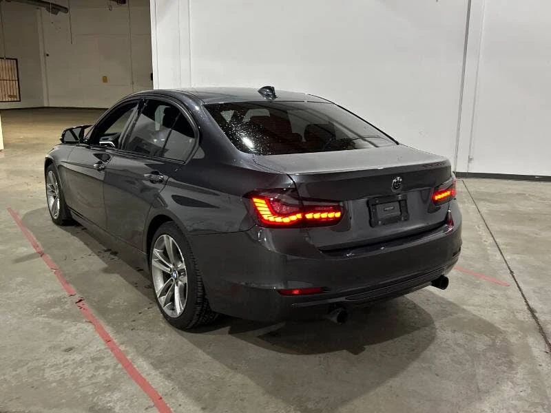 BMW 335 xDrive* АвтоКредит* (ЦЕНА ДО БГ), снимка 11 - Автомобили и джипове - 53756930