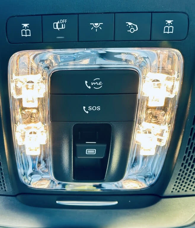 Mercedes-Benz A 220 Sedan 4MATIC* АвтоКредит* (Цена до БГ) , снимка 16 - Автомобили и джипове - 54212937