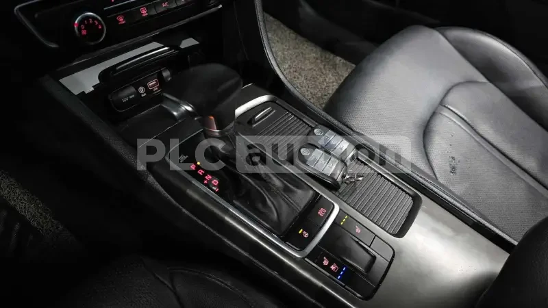 Kia K5, снимка 9 - Автомобили и джипове - 55012362