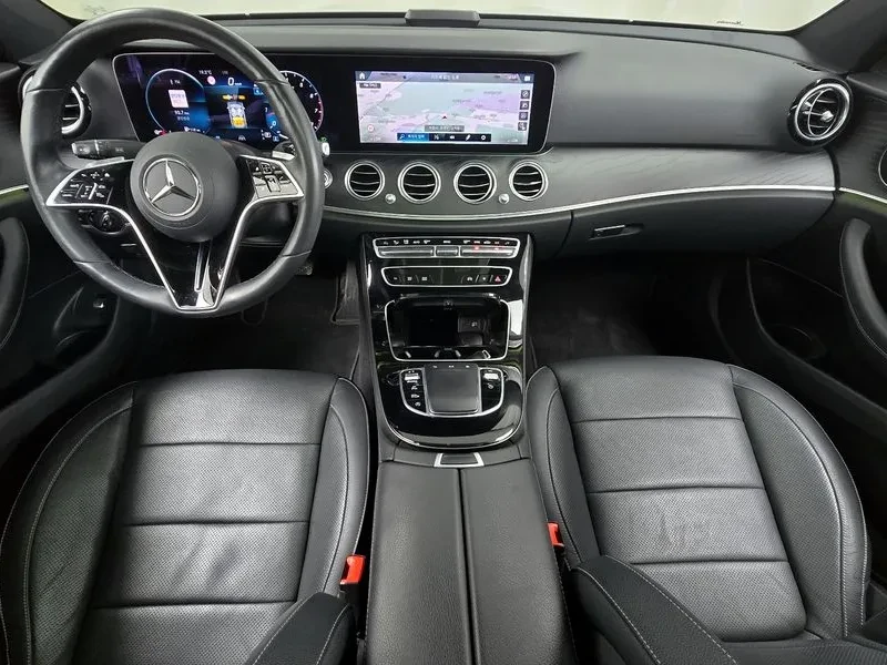 Mercedes-Benz E 250 Avantgarde, снимка 7 - Автомобили и джипове - 56093313