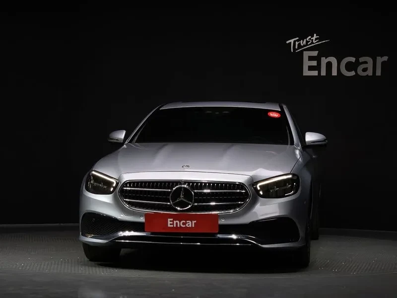 Mercedes-Benz E 250 Avantgarde, снимка 3 - Автомобили и джипове - 56093313