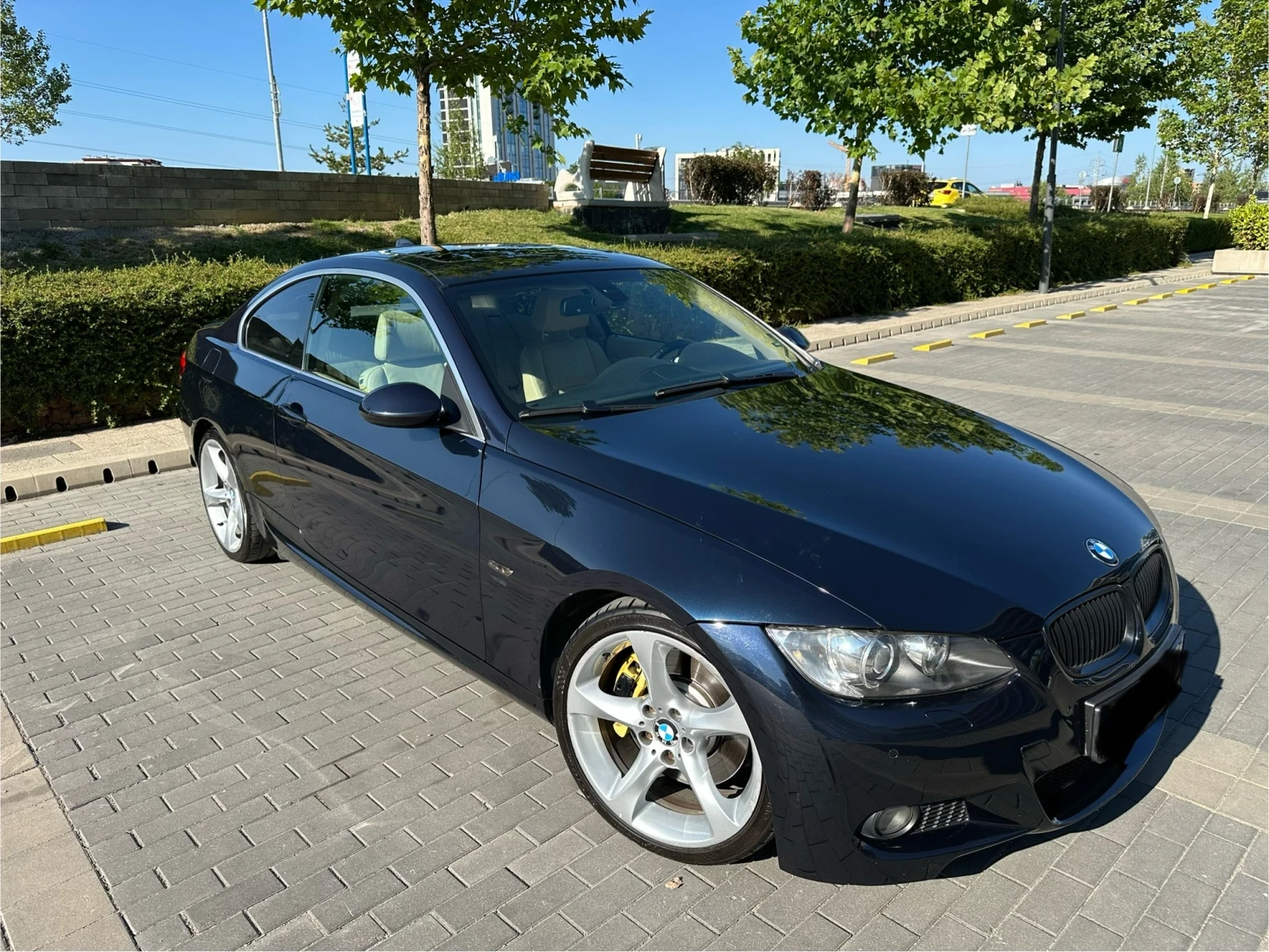 BMW 335 M пакет, рекаро, нави, шибидах - изображение 8