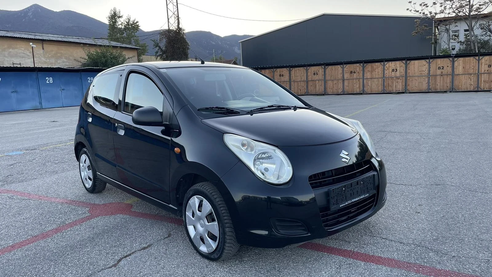 Suzuki Alto 1.0 68 ks - изображение 2