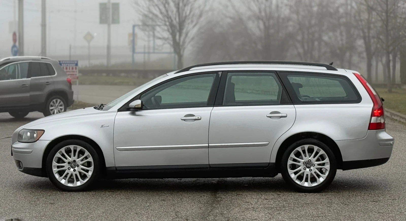 Volvo V50 2.0D 136к.с * Климатроник*  - изображение 7