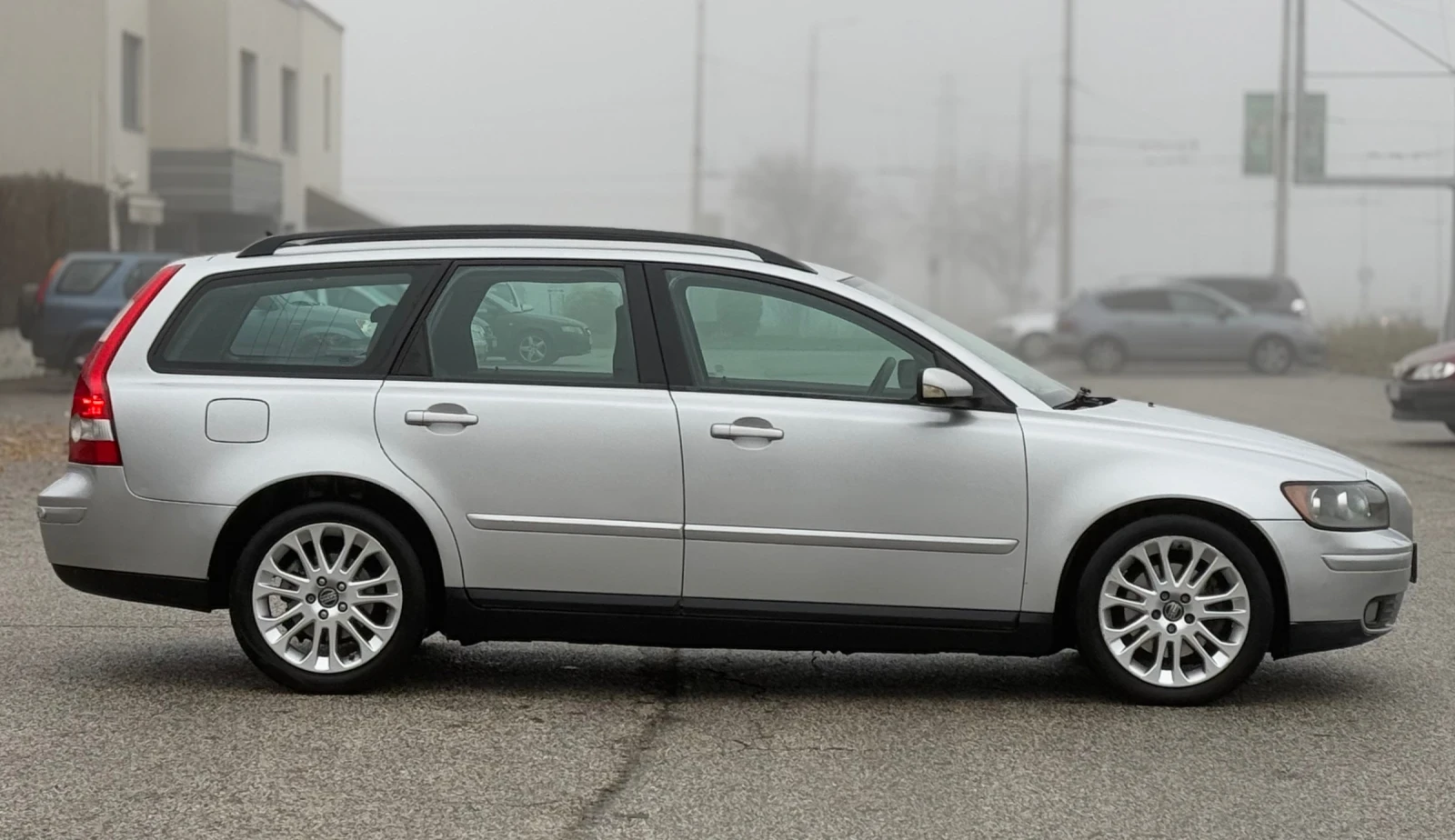 Volvo V50 2.0D 136к.с * Климатроник*  - изображение 8