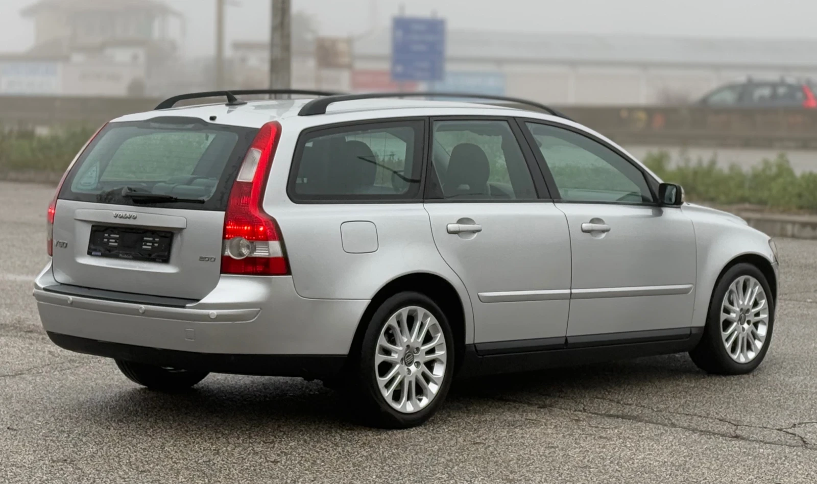 Volvo V50 2.0D 136к.с * Климатроник*  - изображение 6