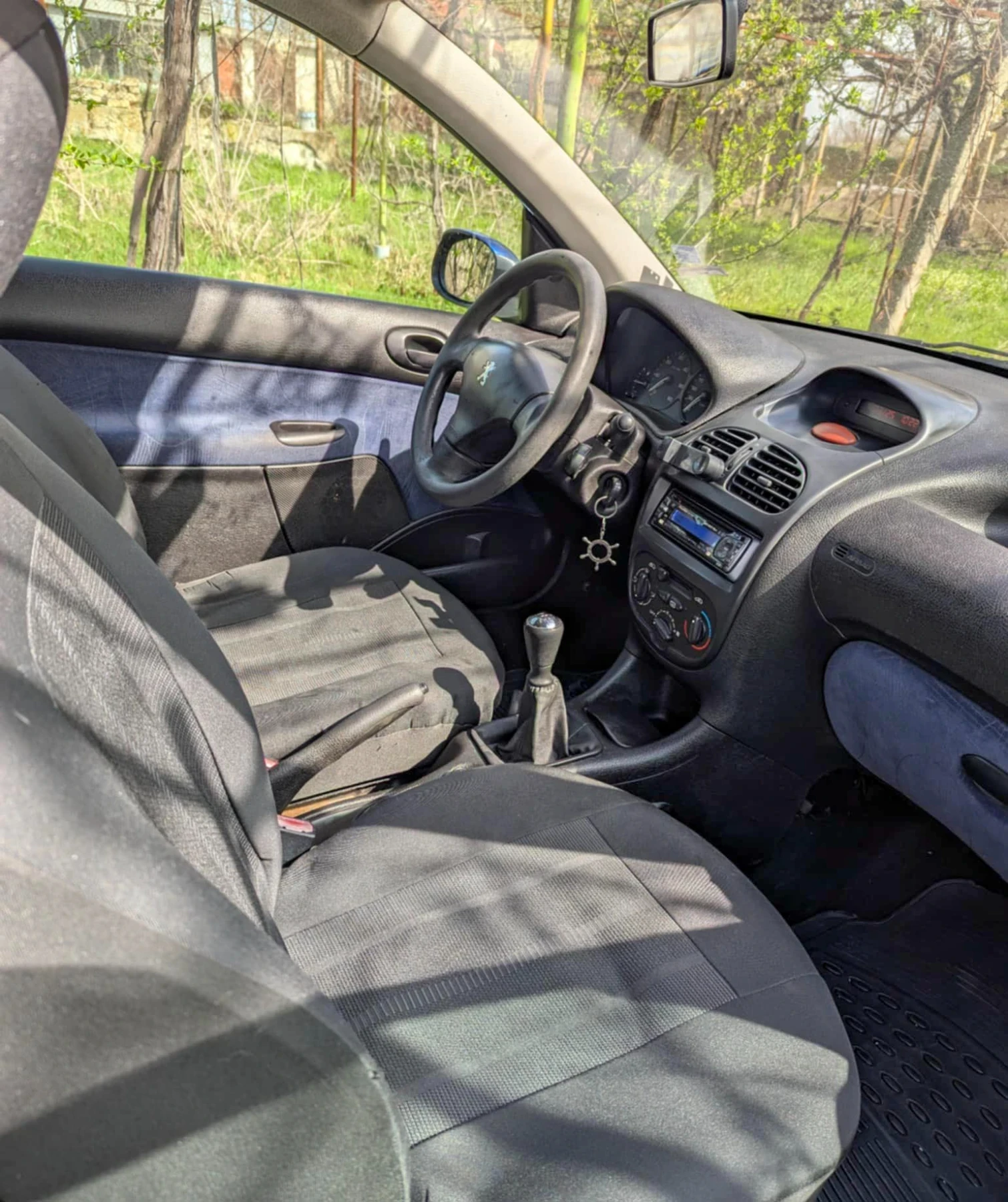 Peugeot 206 1.4HDI - изображение 7