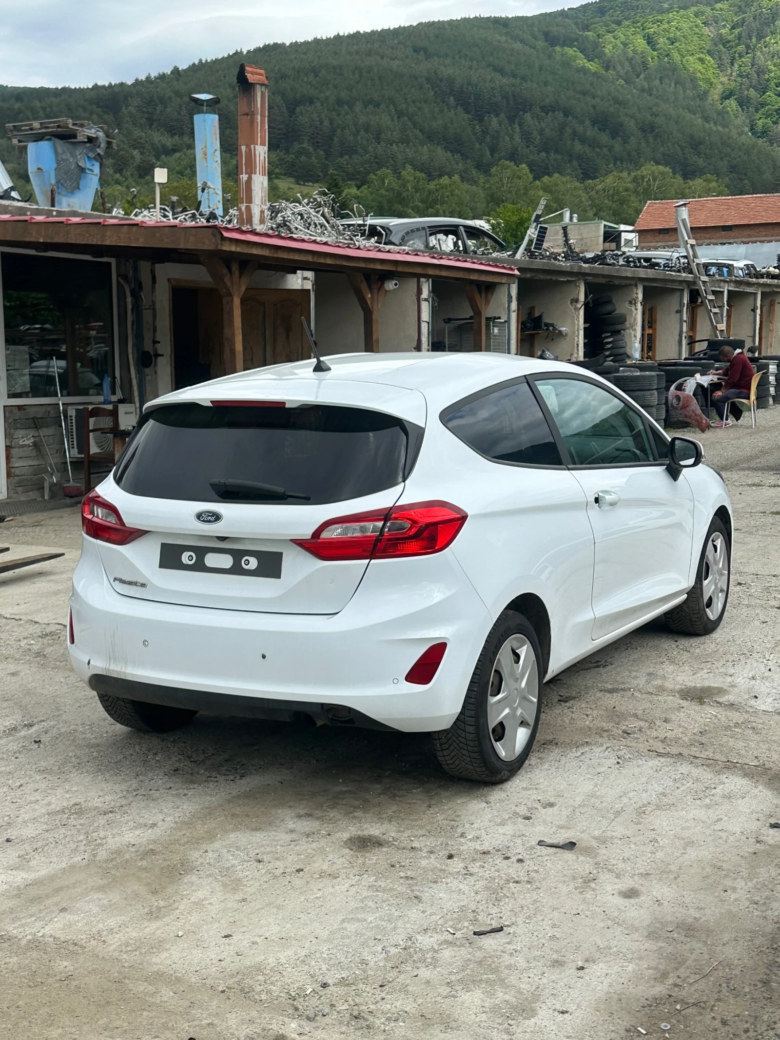 Ford Fiesta  - изображение 3