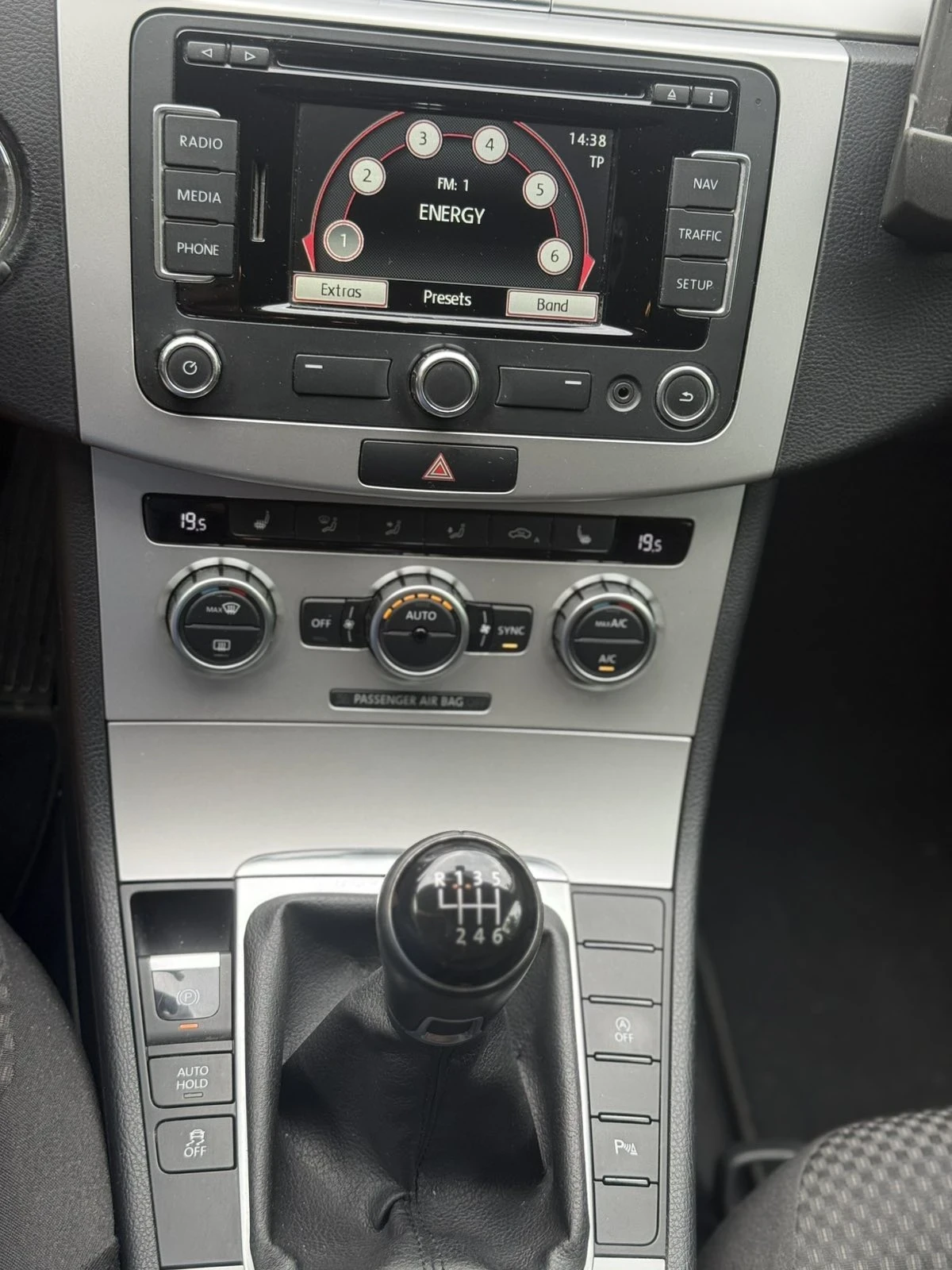 VW Passat 2.0 TDI | Mobile.bg — изображение 11