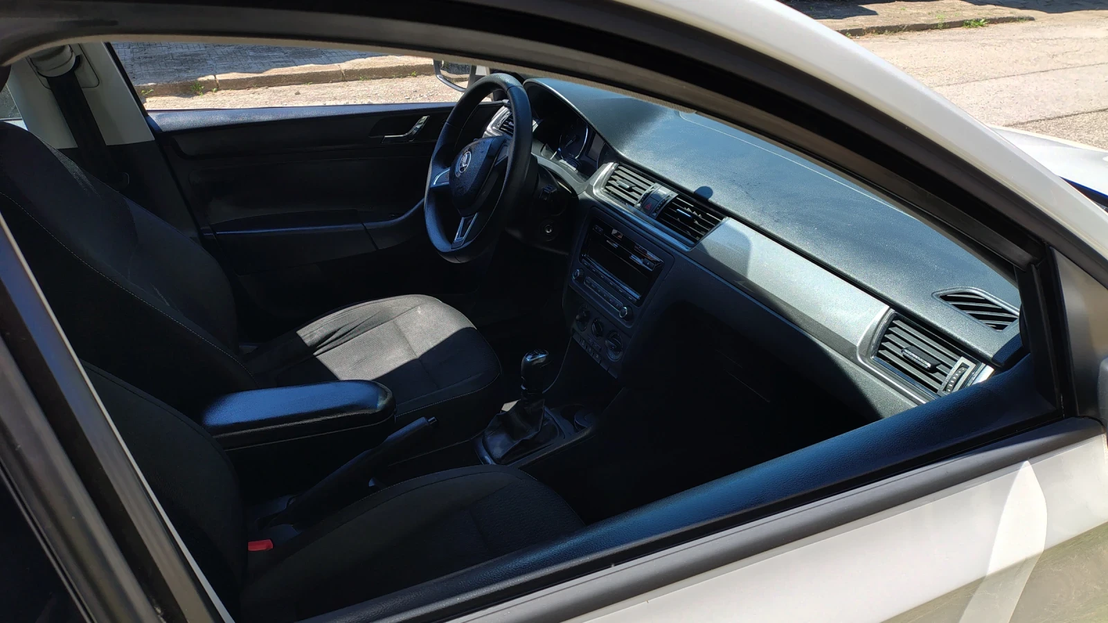 Skoda Rapid 1.2 tsi - изображение 8