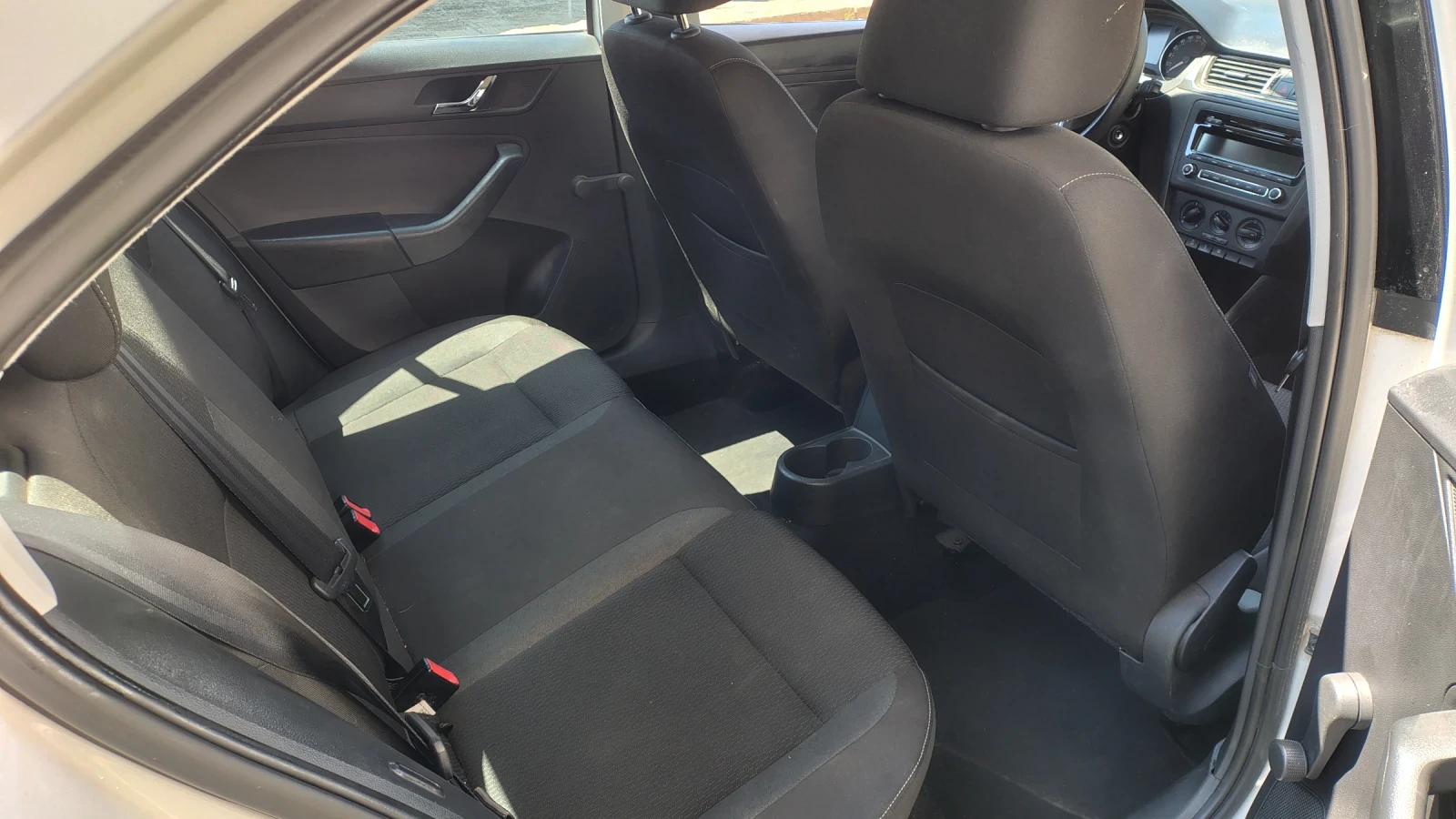Skoda Rapid 1.2 tsi - изображение 9